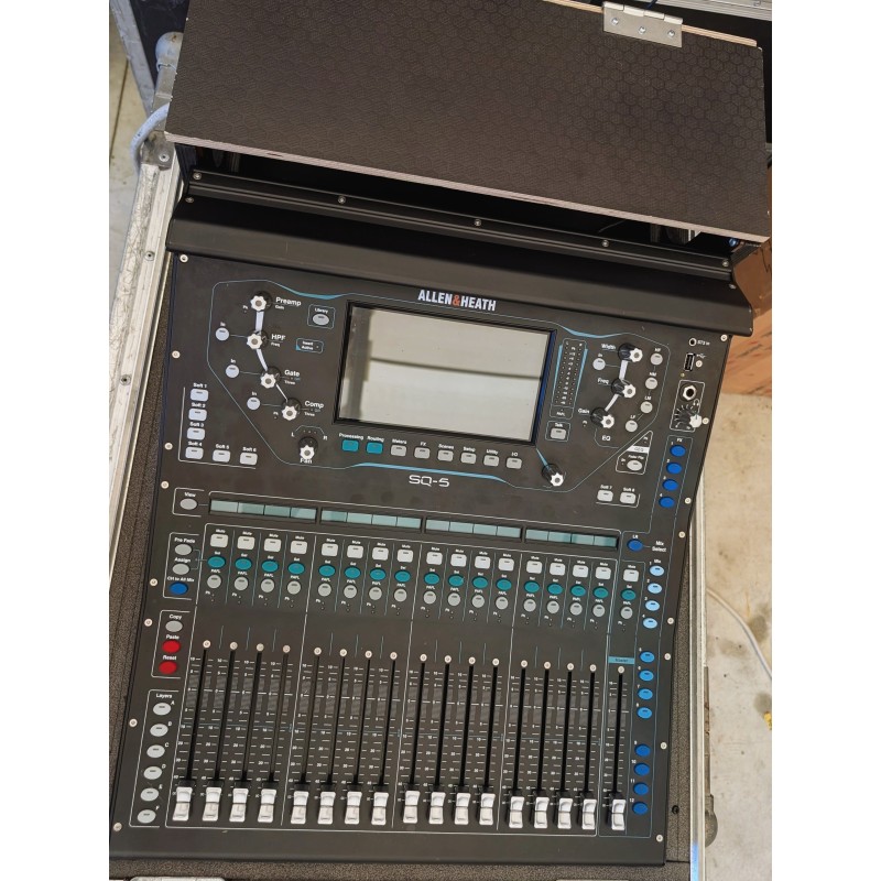 Allen & Heath SQ5 + Allen Heath DX168 - usato - vai con la sigla